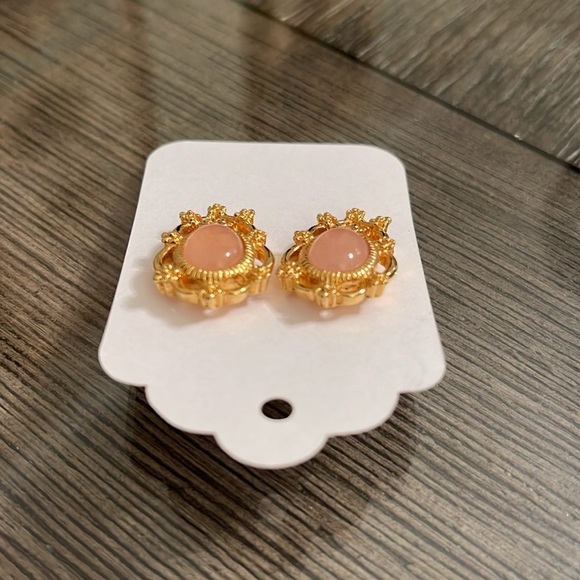 Vintage Avon Genuine Rose Quartz Earrings - Picture 15 of 15